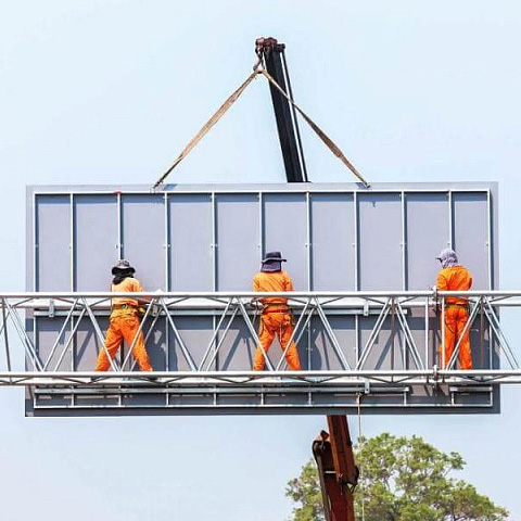 Обслуживание и монтаж рекламы