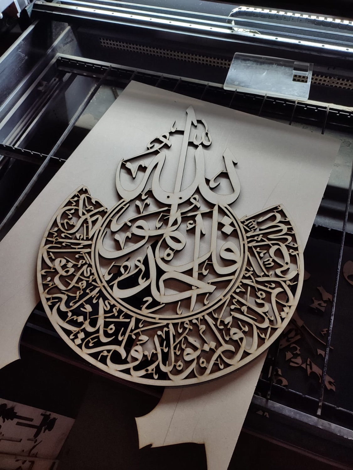 Вывески (наружные, интерьерные) Вывески (наружные, интерьерные)